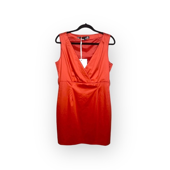 new Love Moschino ☻︎ V Neck Shift Mini Dress ☻︎ Party Soirée ☻︎ Shiny Red ☻︎ 10 - Picture 4 of 17